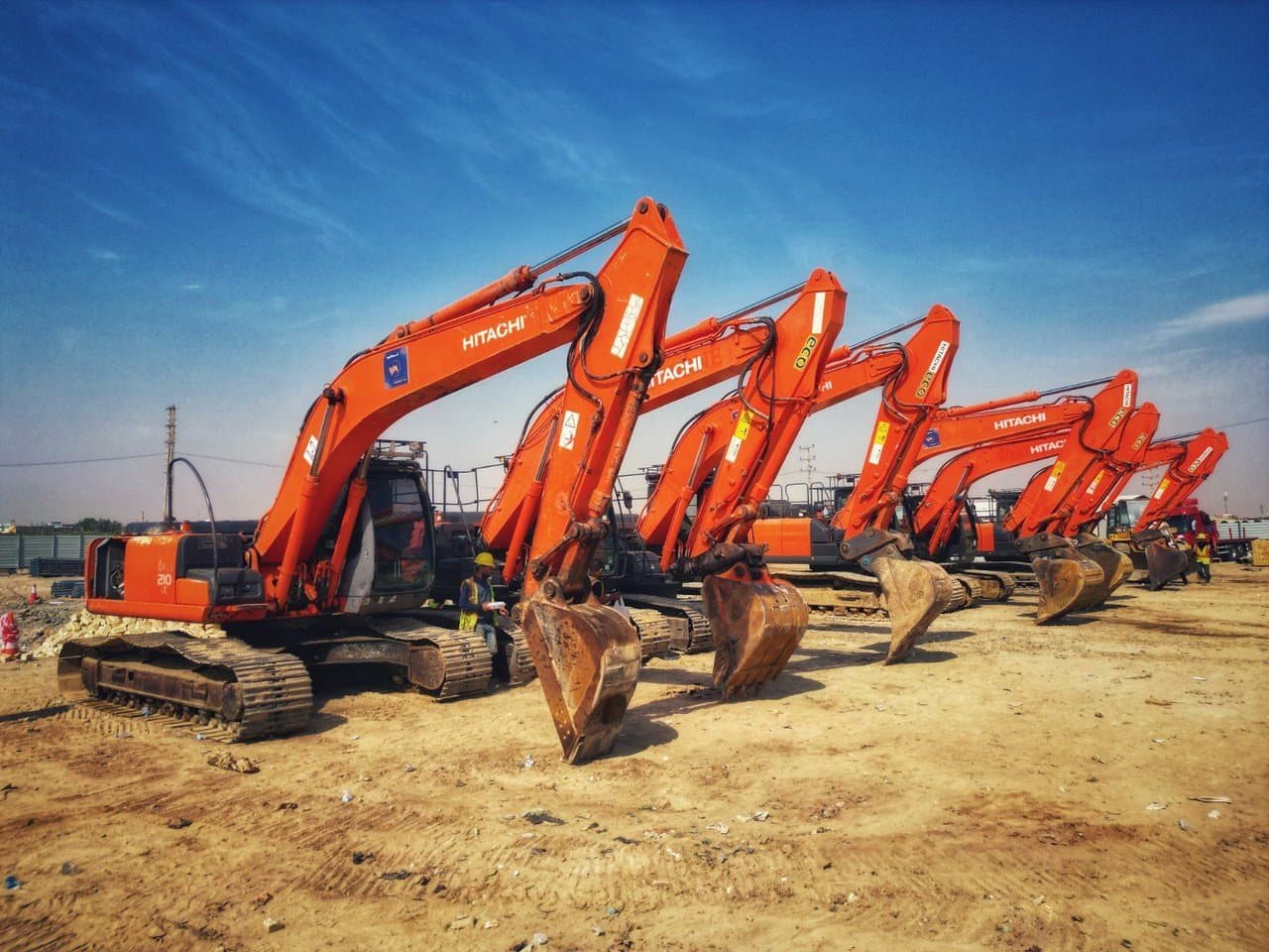 حفارات هيدروليكية Hitachi